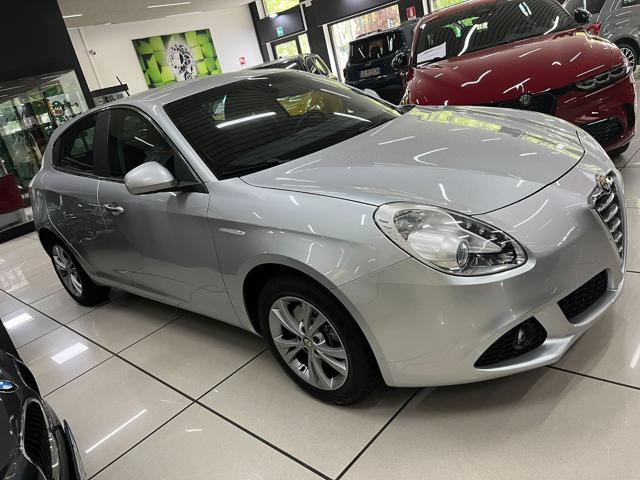 ALFA ROMEO Giulietta 1.4 Turbo MultiAir Distinctive prezzo vero Immagine 1