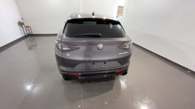 ALFA ROMEO Stelvio 2.2 Turbodiesel 210 CV AT8 Q4 Veloce MY23 Immagine 4