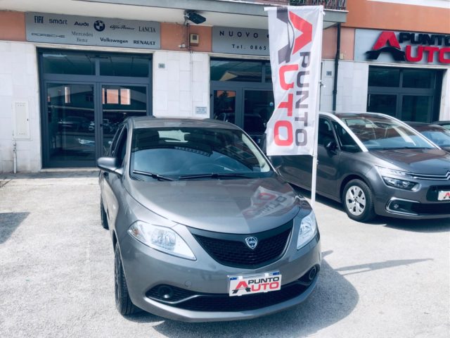 LANCIA Ypsilon 1.0 FireFly 5 porte S&S Hybrid Ecochic Immagine 2