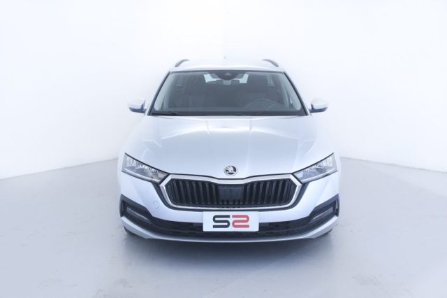 SKODA Octavia 1.5 G-TEC DSG Wagon Executive Immagine 2