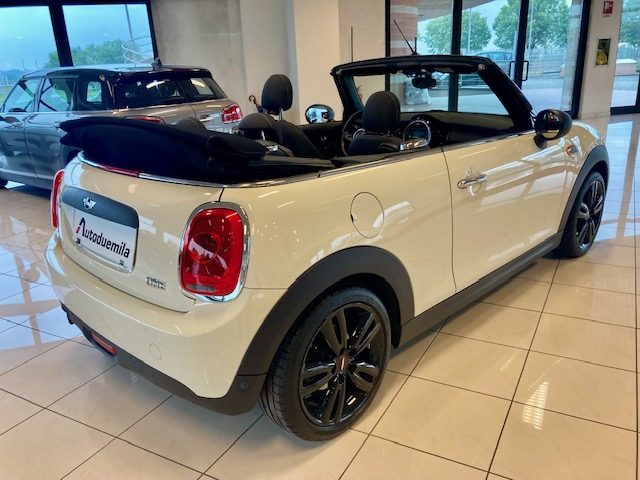 MINI Mini 1.5 One Cabrio NAVIG Km 41680 PREZZO REALE!! Immagine 3