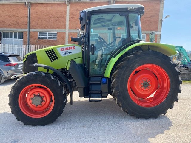 CLAAS ARION 430 ANNO 2015 ORE 929 Immagine 1