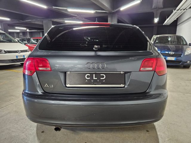 AUDI A3 SPB 1.6 16V FSI Immagine 3