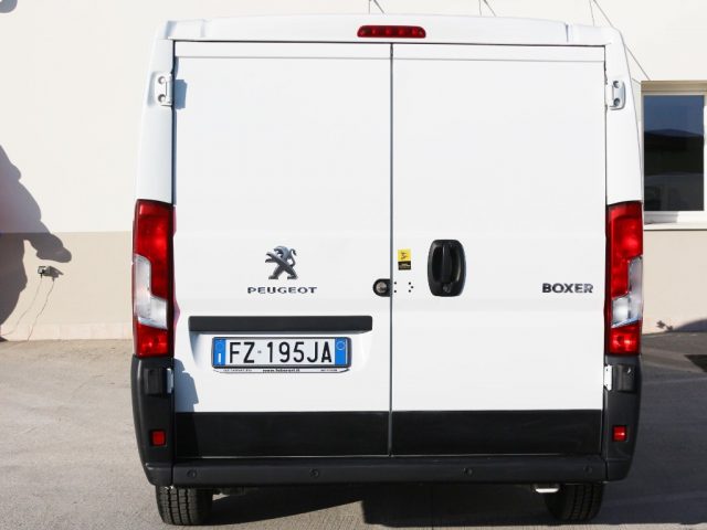 PEUGEOT Boxer 330 2.0 BlueHDi L1H1 Furgone PREZZO IMPONIBILE Immagine 2