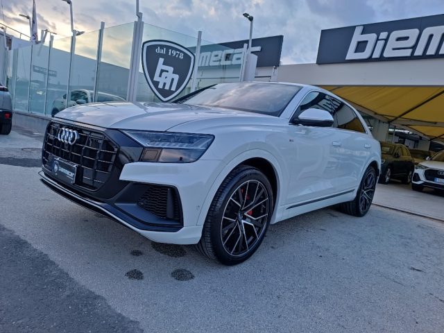 AUDI Q8 50 TDI 286 CV quattro tiptronic Sport  S-Line  I.E Immagine 1