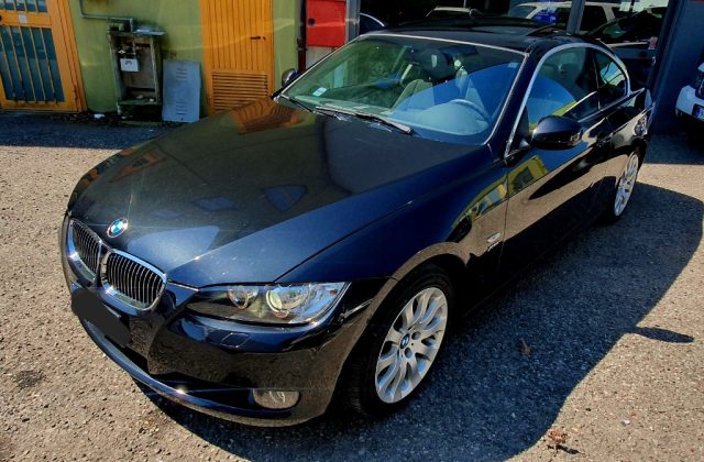 BMW 330 i cat Coupé XDRIVE EURO 5 CERCHI TETTO AUTOMATICA Immagine 2