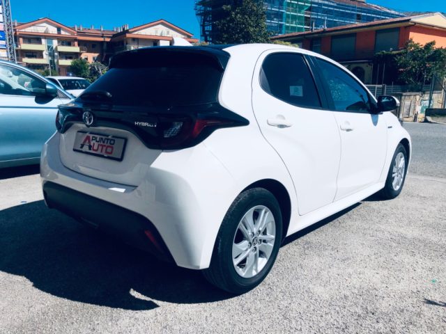 TOYOTA Yaris 1.5 Hybrid 5 porte Business Immagine 2