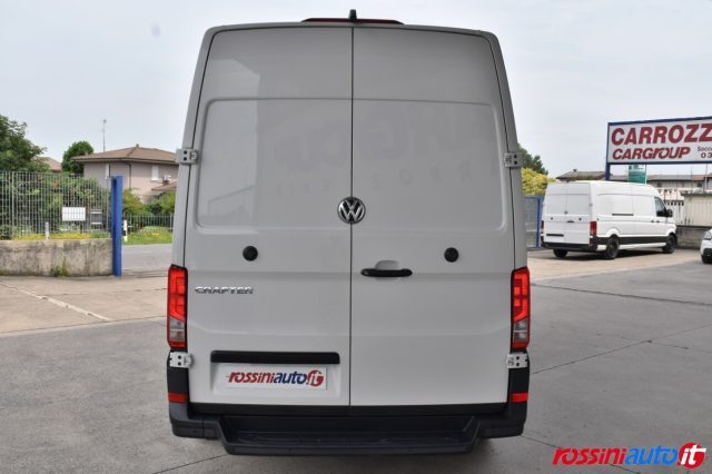 VOLKSWAGEN Crafter 35q 2.0 TDI 140 CV L4H3 BUSINESS + REARVIEW + APP Immagine 3