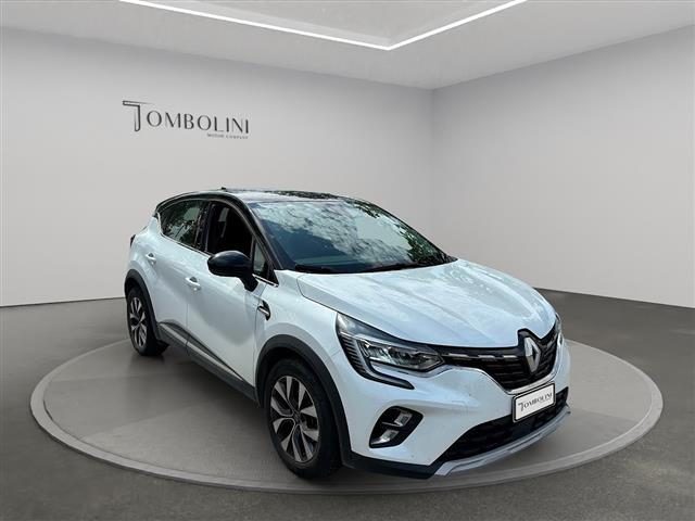 RENAULT Captur 1.6 E-TECH Plug-in Hybrid 160cv Intens Auto Immagine 1