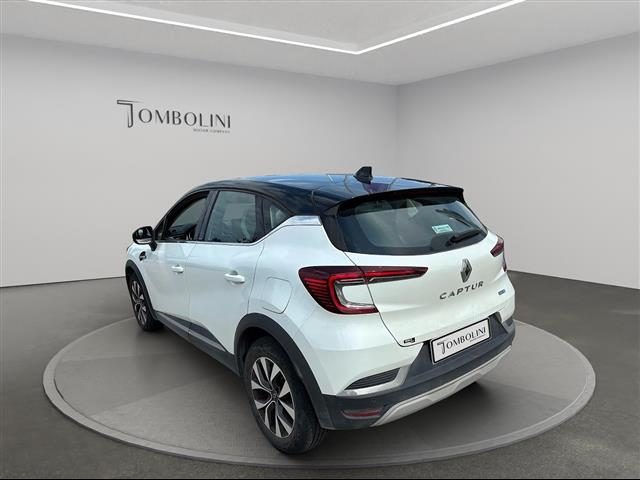 RENAULT Captur 1.6 E-TECH Plug-in Hybrid 160cv Intens Auto Immagine 4