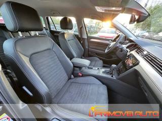 VOLKSWAGEN Passat Variant usata, con Autoradio