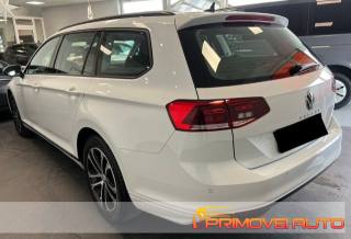 VOLKSWAGEN Passat Variant usata, con Cruise Control