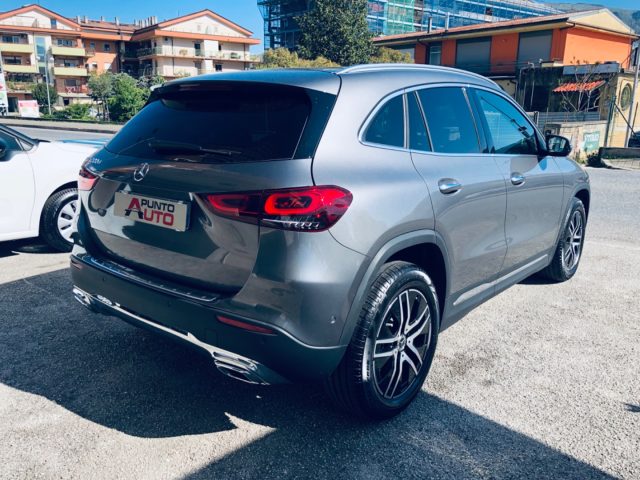 MERCEDES-BENZ GLA 200 d Automatic Business Extra TETTO Immagine 2