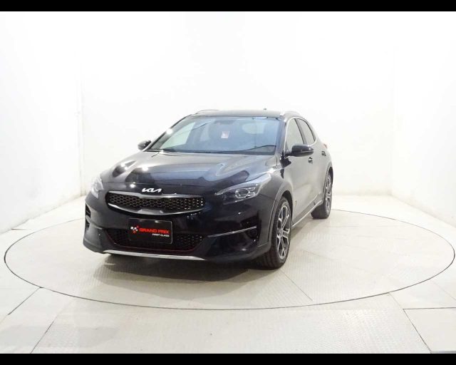 KIA XCeed 1.5 T-GDi 160 CV MHEV iMT High Tech Immagine 1