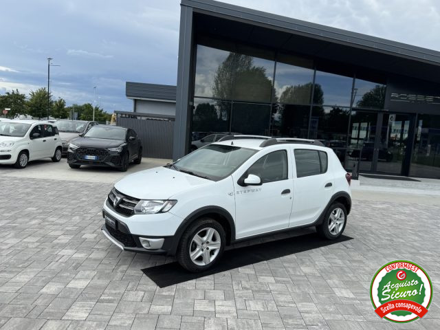 DACIA Sandero Stepway 0.9 TCe TurboGPL 90CV Start&Stop Immagine 1