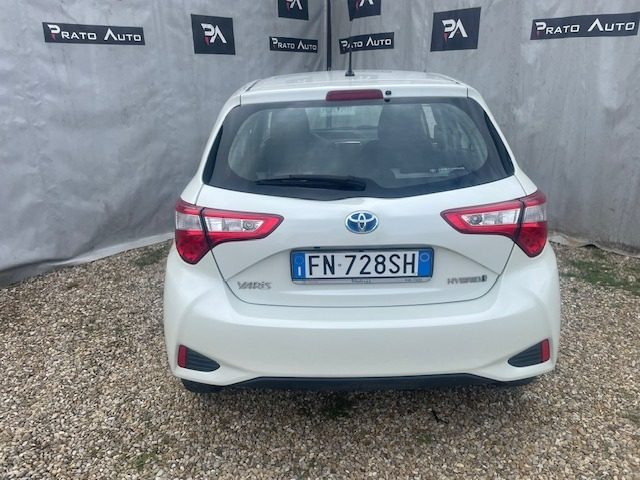 TOYOTA Yaris 1.5 Hybrid 5 porte Immagine 4