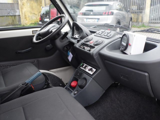 PIAGGIO PORTER CABINATO ELECTRIC-POWER RACCOLTA - foto 12