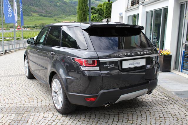 LAND ROVER Range Rover Sport 3.0 TDV6 HSE Immagine 2