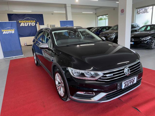 VOLKSWAGEN Passat Alltrack 2.0 TDI 190 CV 4MOTION DSG BMT Immagine 2