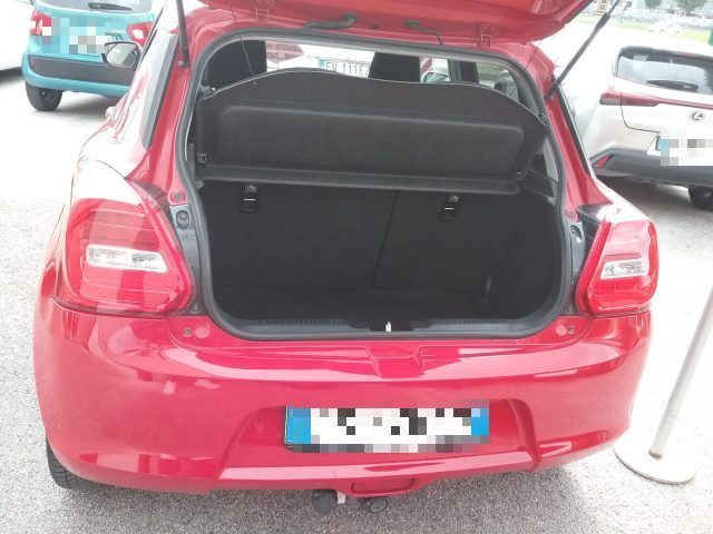 SUZUKI Swift MACERATA - 1.2 Hybrid 4WD AllGrip Top + GANCIO Immagine 3