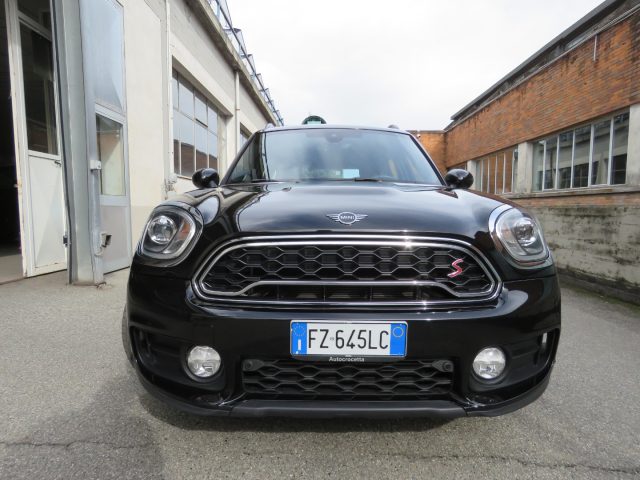 MINI Countryman 2.0 Cooper SD Hype ALL4 Automatica Immagine 2