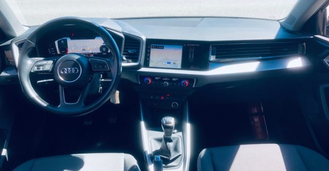 AUDI A1 SPB 25 TFSI COCKPIT - Immagine 3