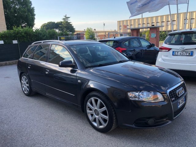 AUDI A4 2.0 16V TDI Avant Immagine 4