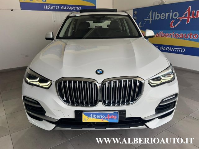 BMW X5 xDrive30d xLine TETTO + PACCHETTO INDIVIDU 12/2018 Immagine 1