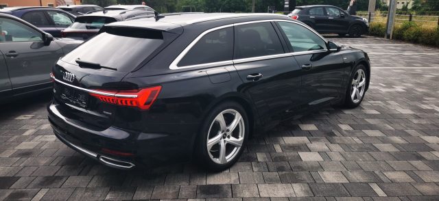 AUDI A6 Avant 40 TDI quattro S tronic S line Immagine 4