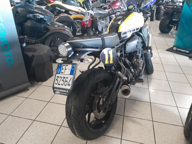 YAMAHA XSR 700 NAKED Immagine 2