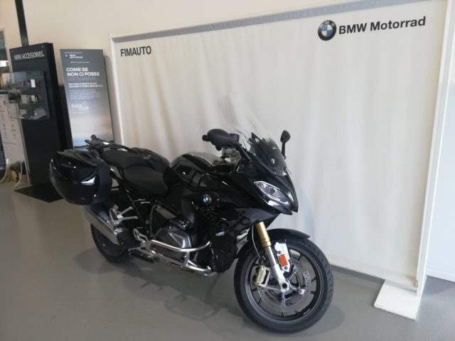 BMW R 1250 RS R 1250 RS TRIPLE BLACK Immagine 2