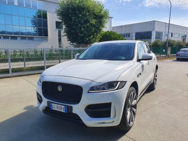 JAGUAR F-Pace 2.0 D 180 CV AWD aut. R-Sport Immagine 2