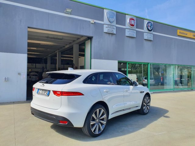 JAGUAR F-Pace 2.0 D 180 CV AWD aut. R-Sport Immagine 4