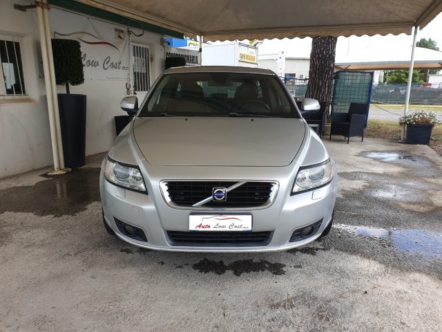 VOLVO V50 2.4 D5 cat Summum Immagine 1