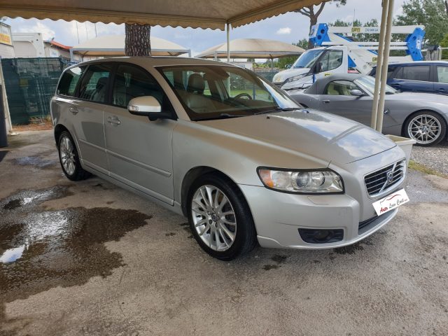 VOLVO V50 2.4 D5 cat Summum Immagine 2