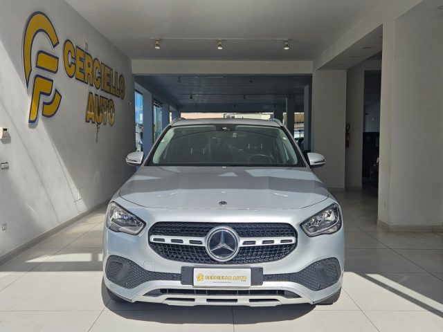 MERCEDES-BENZ GLA 180 d Automatic Business tua da ?349,00 mensili Immagine 0