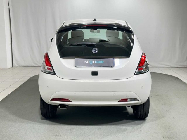 LANCIA Ypsilon 1.0 FireFly 5 porte S&S Hybrid Platino Immagine 3