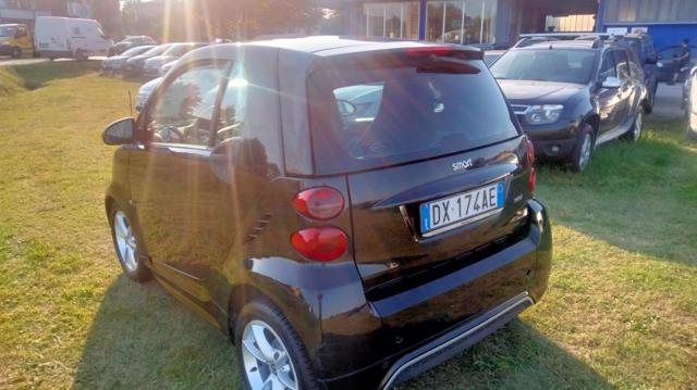 SMART ForTwo 1000 62 kW coupé passion Immagine 3