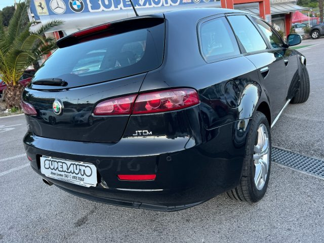 ALFA ROMEO 159 2.0 JTDm 136 CV Sportwagon Immagine 3