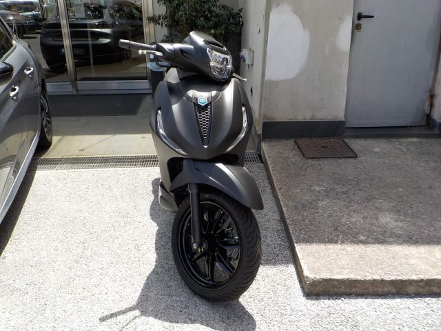 PIAGGIO Beverly 400 i.e. Hpe S Euro 5 - RCA+TASSO ZERO Immagine 1