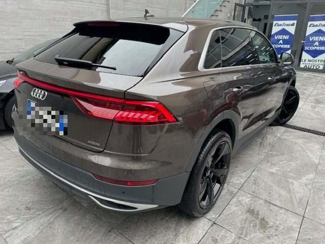 AUDI Q8 50 TDI 286 CV quattro tiptronic CERCHIO 22" Immagine 4