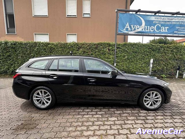 BMW 320 d Touring xdrive AUTOMATICA EURO 6D TEMP IVA ESP. Immagine 3