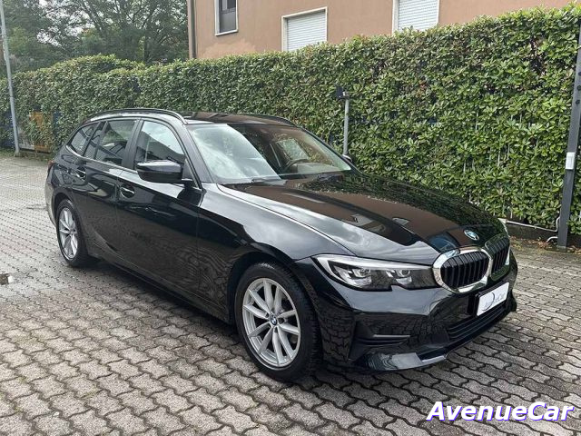 BMW 320 d Touring xdrive AUTOMATICA EURO 6D TEMP IVA ESP. Immagine 2