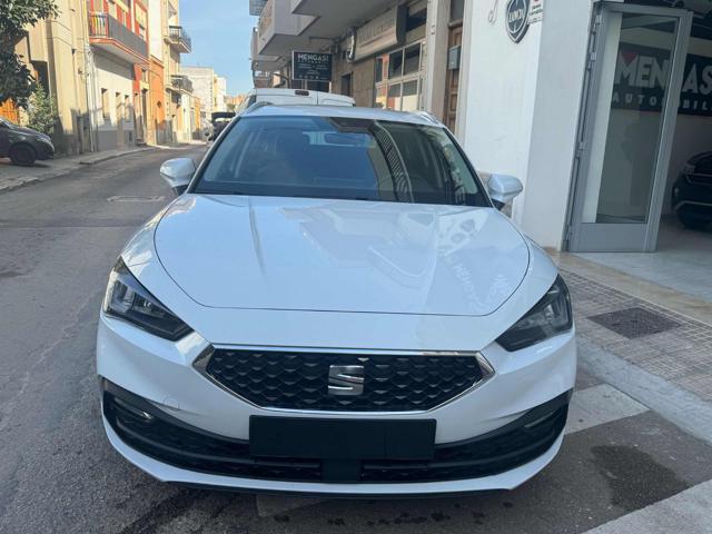 SEAT Leon Sportstourer 1.5 eTSI 150 CV DSG Xcellence Immagine 2