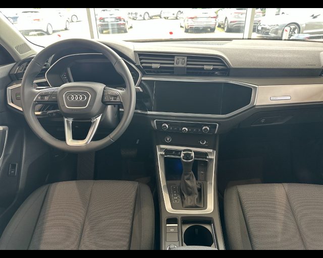 AUDI Q3 35 TFSI S-TRONIC BUSINESS ADVANCED Immagine 2