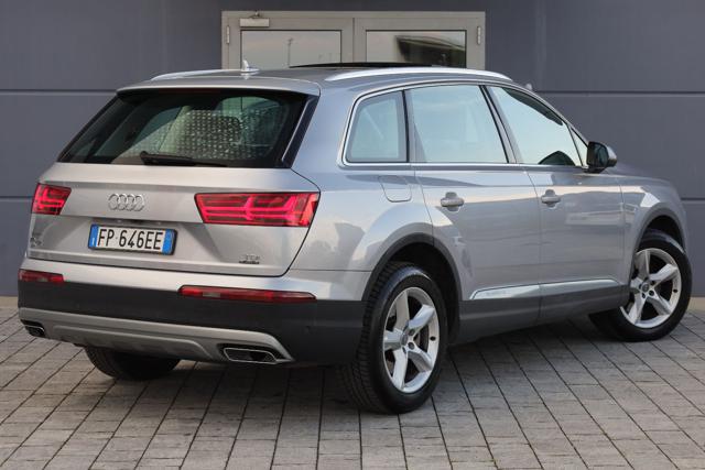 AUDI Q7 3.0 TDI 7posti quattro tiptronic Business Plus 4X4 Immagine 2