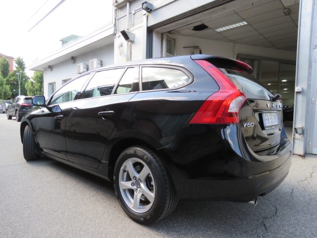 VOLVO V60 D2 Geartronic Business Immagine 3