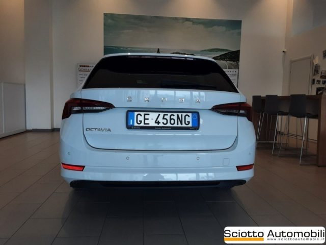 SKODA Octavia 2.0 TDI EVO SCR 150 CV Executive Immagine 1