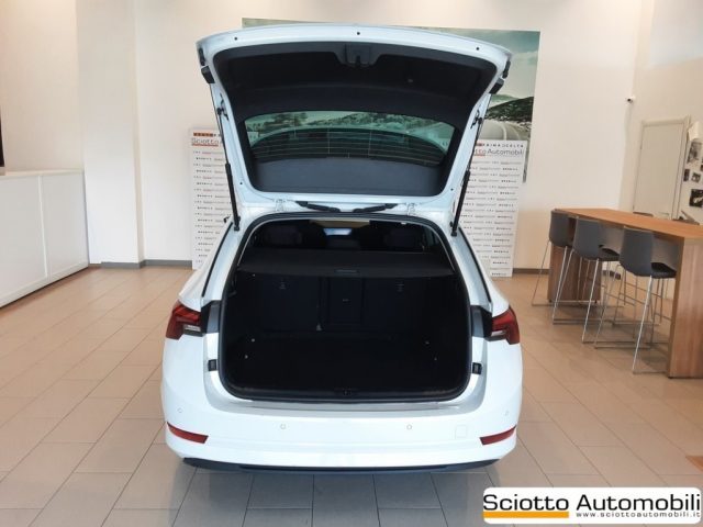 SKODA Octavia 2.0 TDI EVO SCR 150 CV Executive Immagine 4