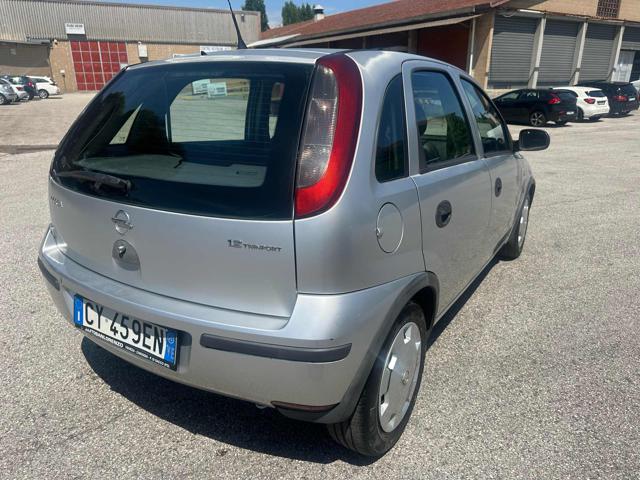 OPEL Corsa 1.2i neopatentati Pronta  per Consegna Immagine 4